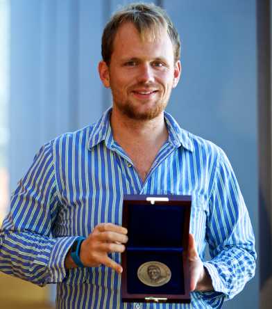Dr. Kevin Mader received Werner Meyer-Ilse Award