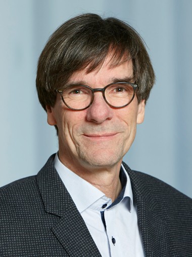 Prof. em. Dr.  Lothar Thiele